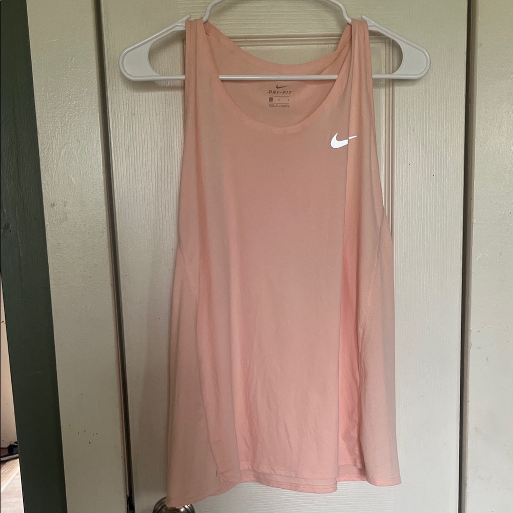 Nike Women’s Light Peach Athletic Tank Top